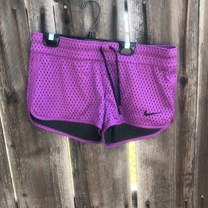 Women’s Nike short